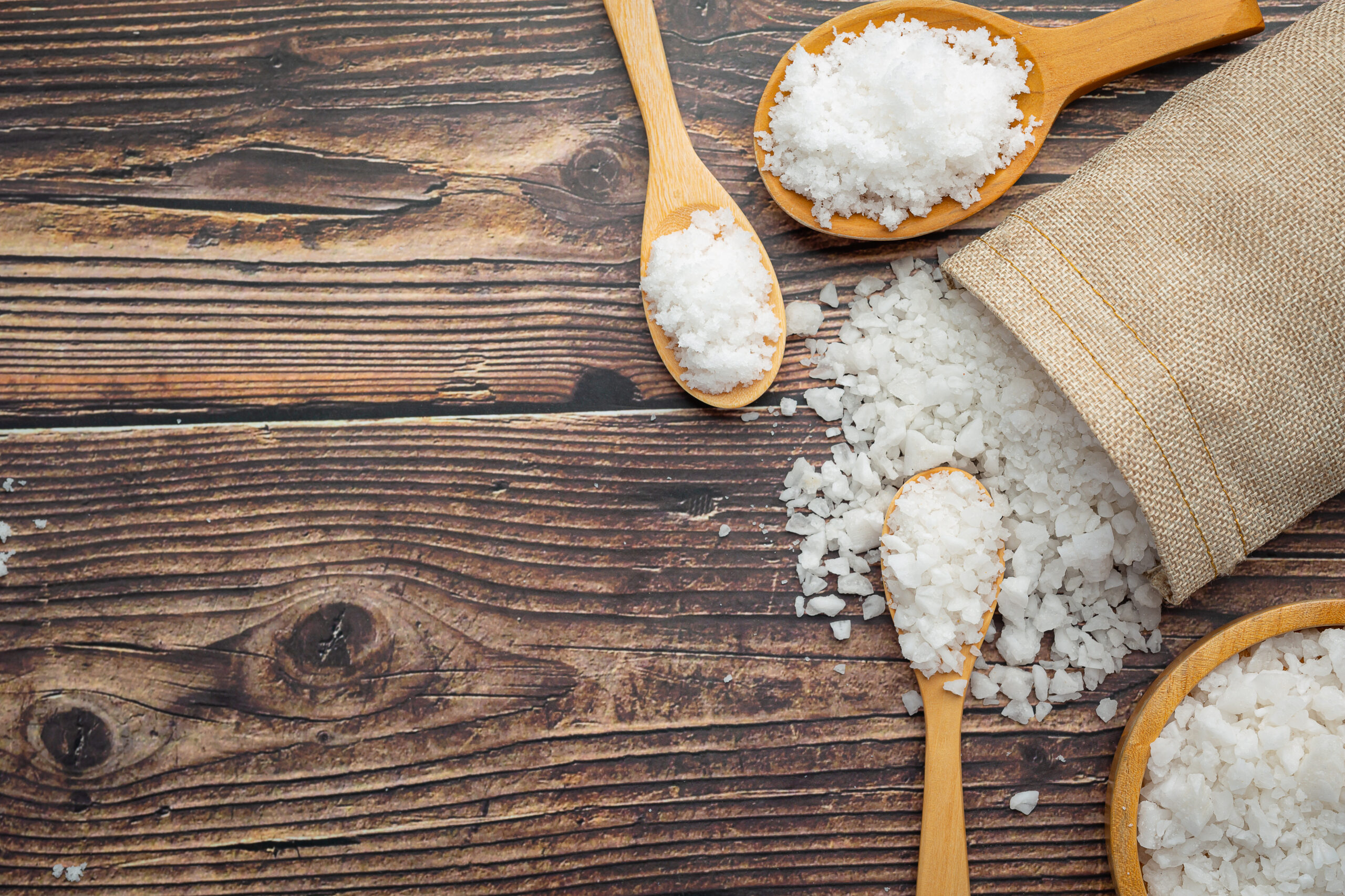 Kosher Salt Vs. Sea Salt Uses, Benefits & Key Differences